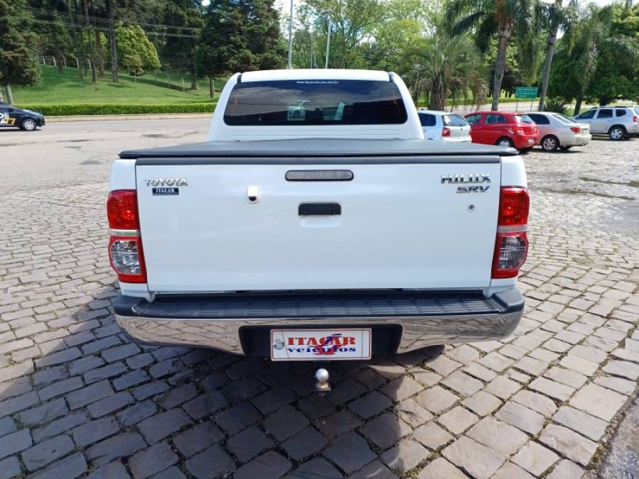 TOYOTA - HILUX - 2014/2014 - Branca - R$ 147.000,00