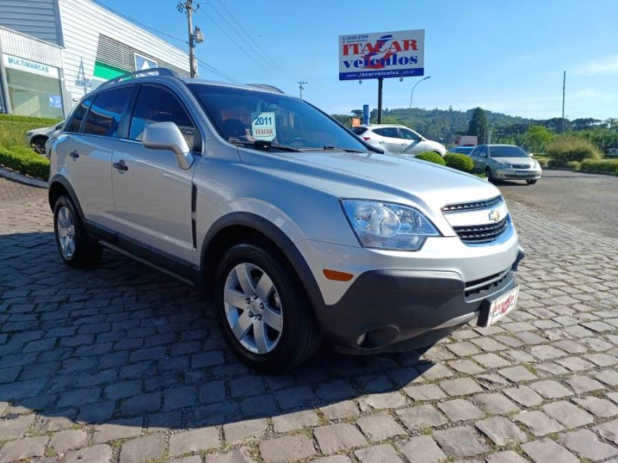 CHEVROLET - CAPTIVA - 2011/2011 - Prata - R$ 48.000,00