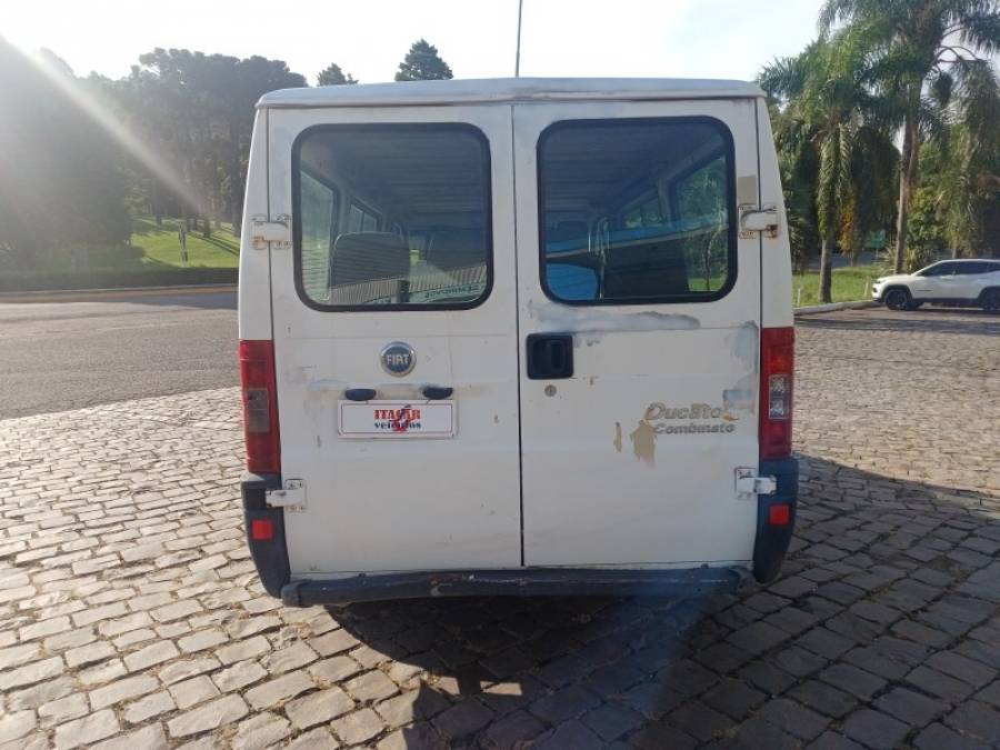 FIAT - DUCATO - 2005/2006 - Branca - R$ 32.000,00