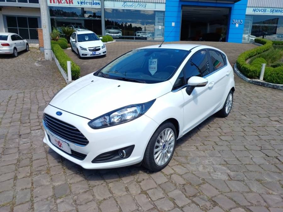 FORD - FIESTA - 2017/2017 - Branca - R$ 63.000,00