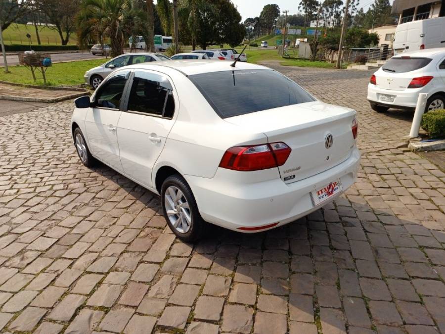 VOLKSWAGEN - VOYAGE - 2020/2021 - Branca - R$ 67.990,00