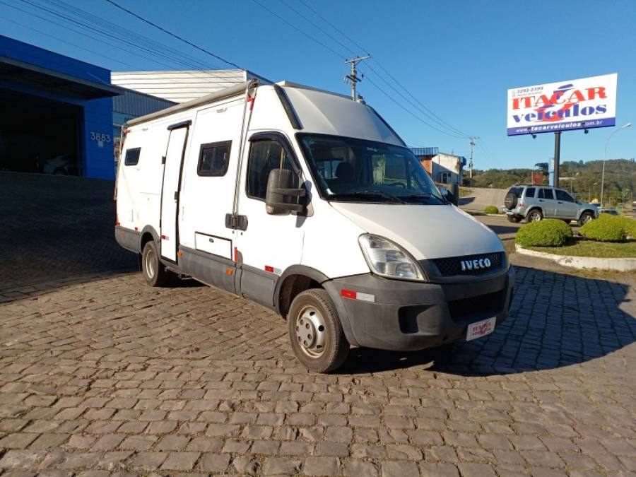 IVECO - DAILY - 2014/2014 - Branca - R$ 350.000,00