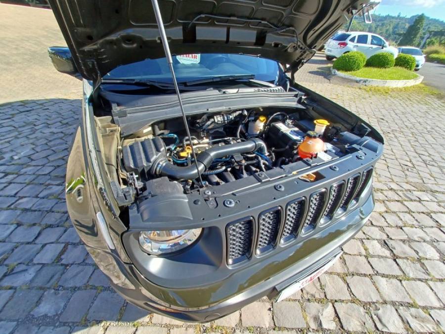 JEEP - RENEGADE - 2021/2021 - Verde - R$ 85.000,00