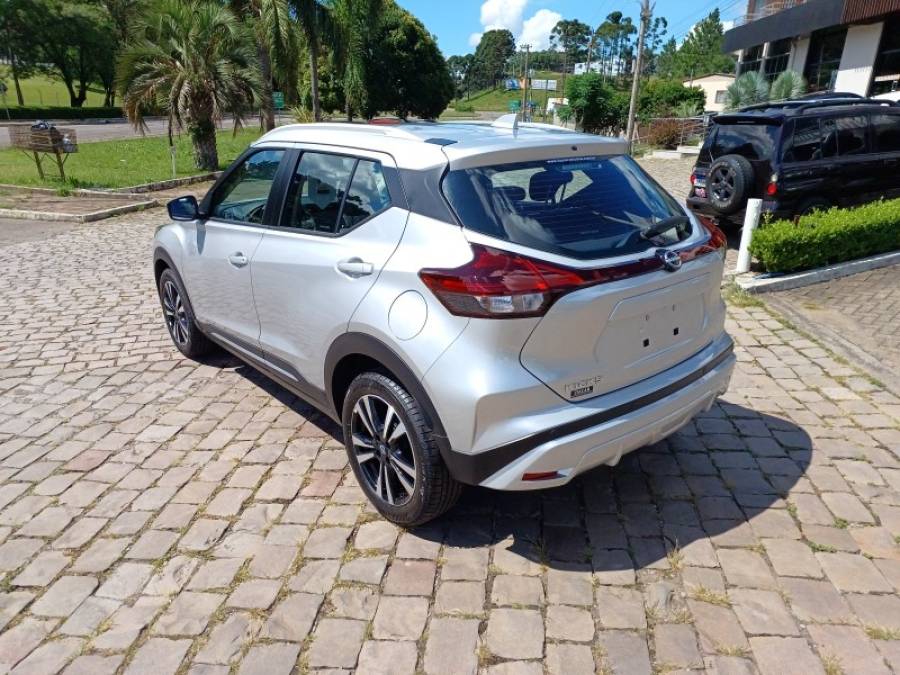 NISSAN - KICKS - 2024/2024 - Prata - Sob Consulta