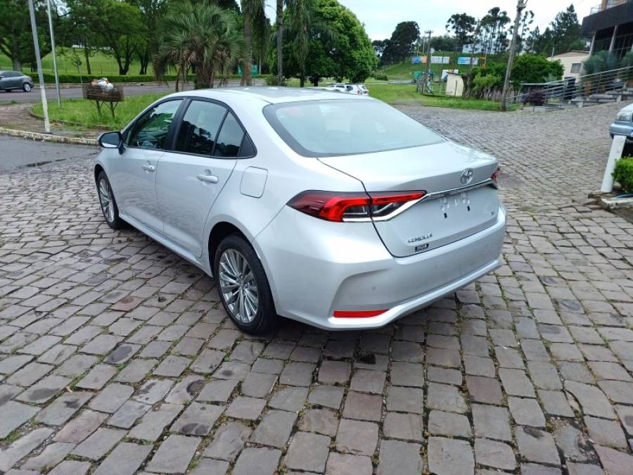 TOYOTA - COROLLA - 2024/2024 - Prata - Sob Consulta