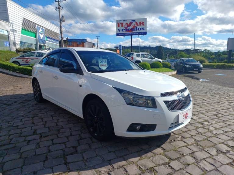 CHEVROLET - CRUZE - 2014/2014 - Branca - R$ 65.000,00