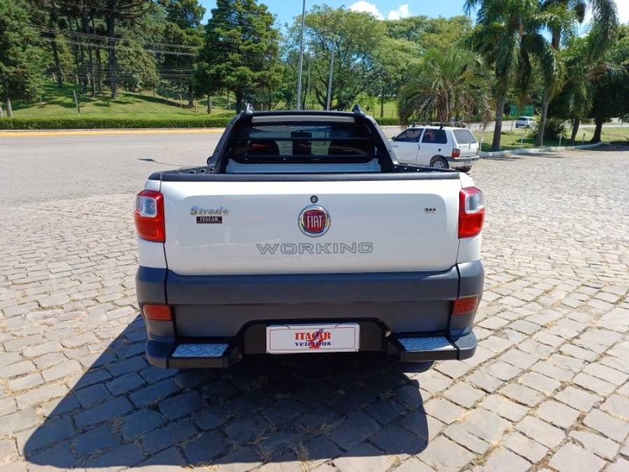 FIAT - STRADA - 2014/2014 - Branca - R$ 47.999,00