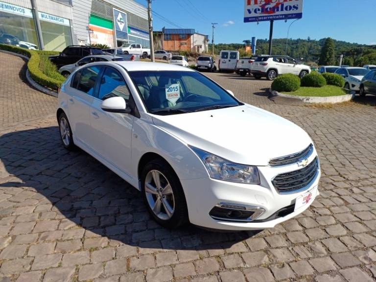 CHEVROLET - CRUZE - 2015/2015 - Branca - R$ 67.000,00