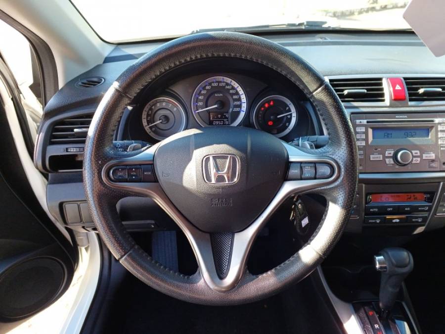 HONDA - CITY - 2014/2014 - Branca - R$ 57.999,00