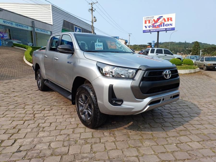 TOYOTA - HILUX - 2024/2024 - Prata - Sob Consulta