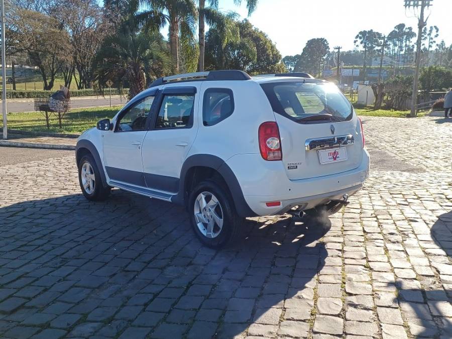 RENAULT - DUSTER - 2014/2015 - Branca - R$ 55.000,00