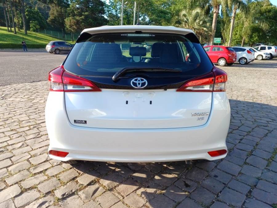 TOYOTA - YARIS - 2024/2025 - Branca - Sob Consulta