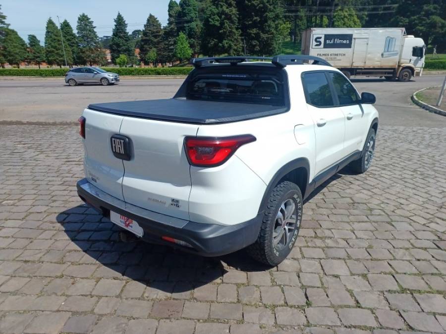 FIAT - TORO - 2016/2017 - Branca - R$ 88.990,00