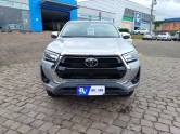 TOYOTA - HILUX - 2021/2022 - Prata - R$ 255.000,00