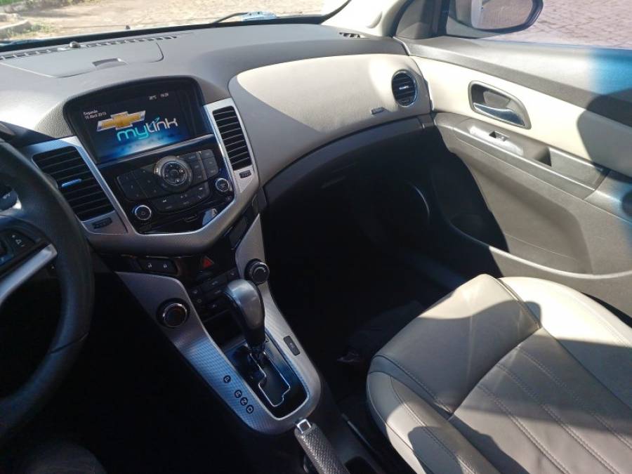 CHEVROLET - CRUZE - 2014/2014 - Branca - R$ 65.000,00