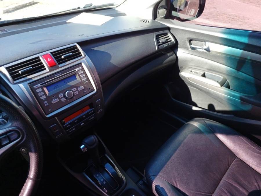 HONDA - CITY - 2014/2014 - Branca - R$ 57.999,00