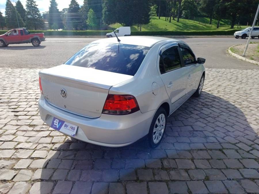 VOLKSWAGEN - VOYAGE - 2011/2012 - Branca - R$ 28.000,00