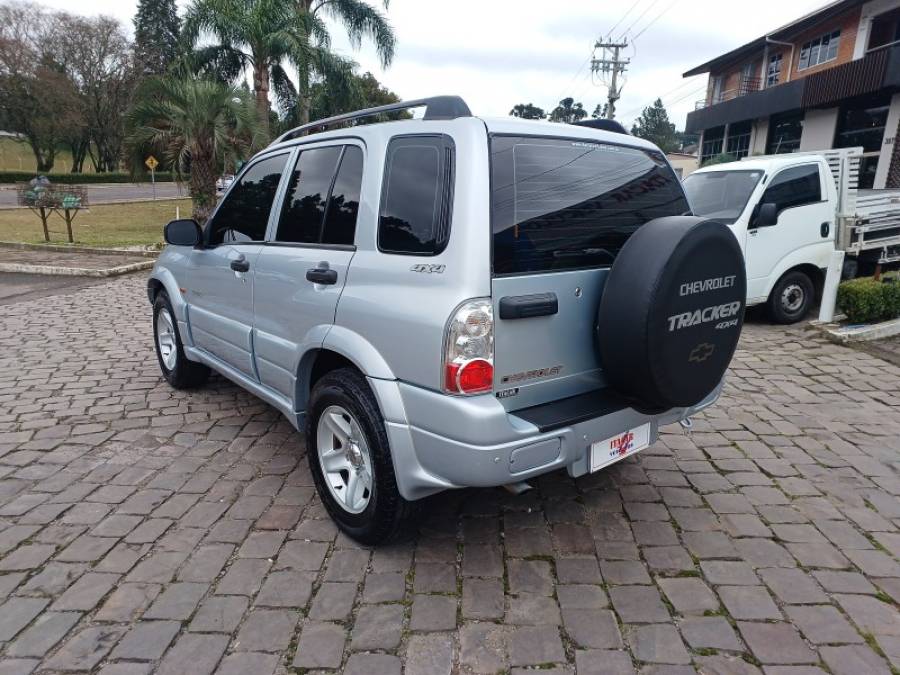 CHEVROLET - TRACKER - 2007/2008 - Branca - R$ 49.990,00