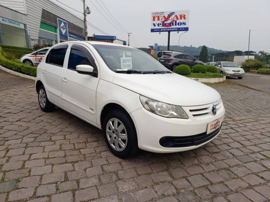 VOLKSWAGEN - GOL - 2010/2011 - Branca - R$ 21.000,00