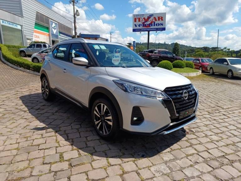 NISSAN - KICKS - 2024/2024 - Prata - Sob Consulta