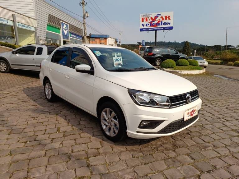 VOLKSWAGEN - VOYAGE - 2020/2021 - Branca - R$ 67.990,00