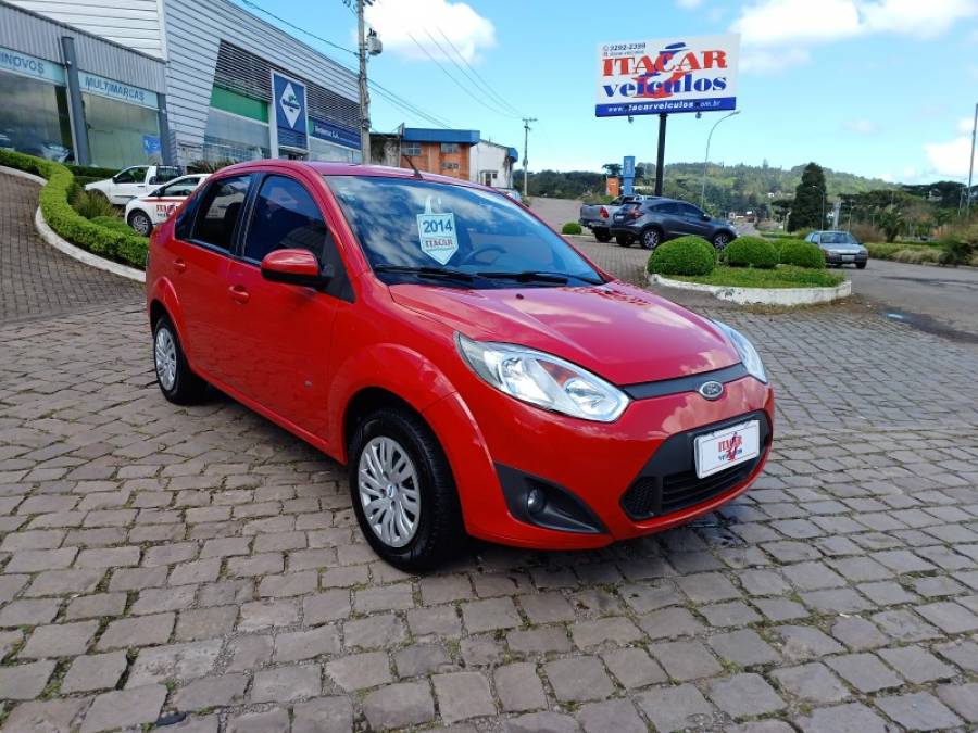 FORD - FIESTA - 2013/2014 - Vermelha - R$ 39.990,00