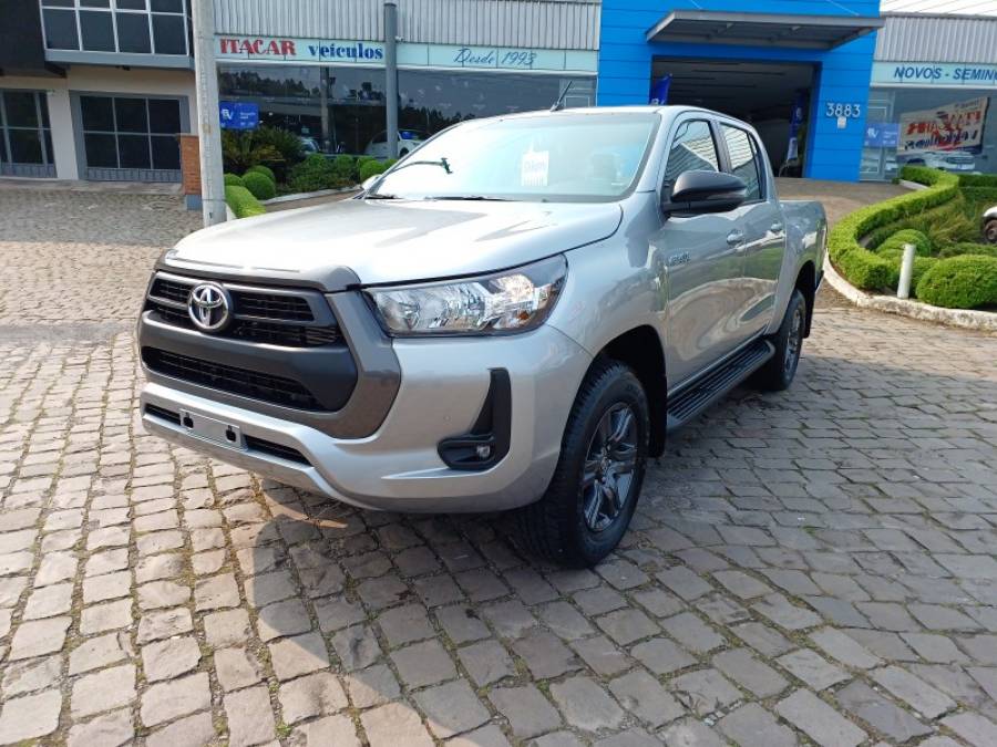 TOYOTA - HILUX - 2024/2024 - Prata - Sob Consulta