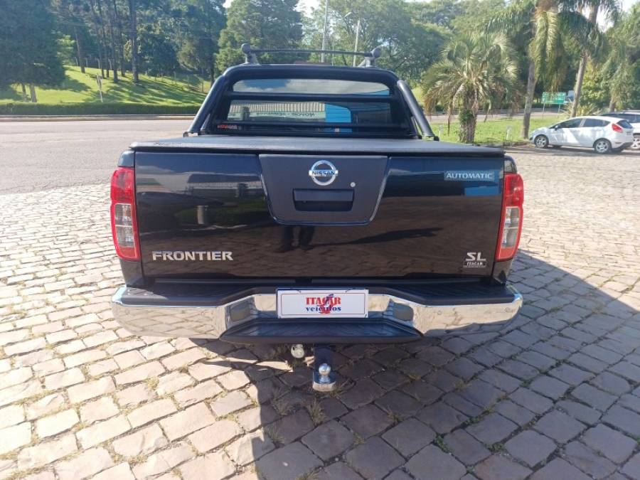 NISSAN - FRONTIER - 2013/2014 - Preta - R$ 99.990,00