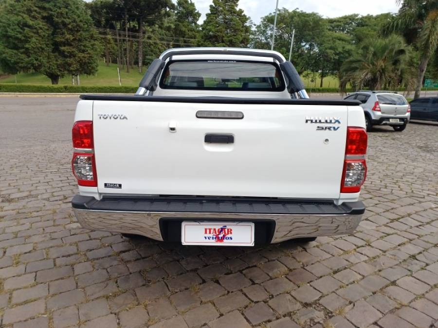 TOYOTA - HILUX - 2014/2015 - Branca - R$ 145.000,00