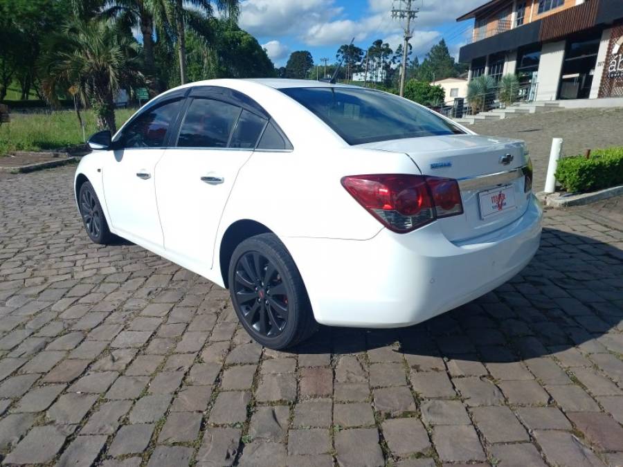 CHEVROLET - CRUZE - 2014/2014 - Branca - R$ 65.000,00