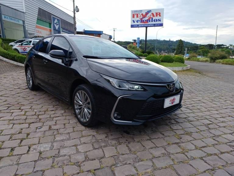 TOYOTA - COROLLA - 2024/2024 - Preta - R$ 145.990,00