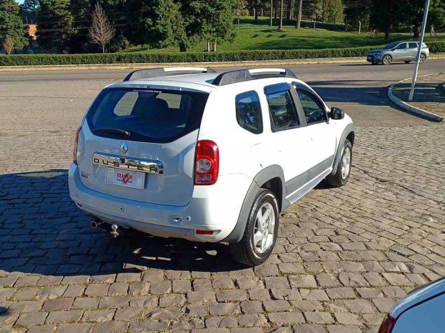 RENAULT - DUSTER - 2014/2015 - Branca - R$ 55.000,00