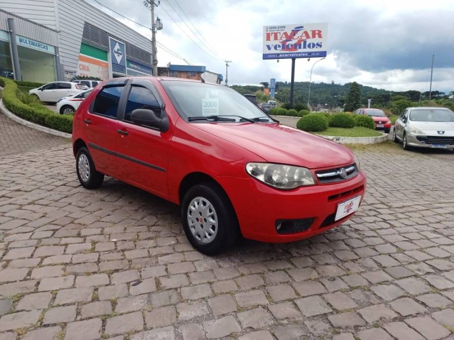 FIAT - PALIO - 2007/2008 - Vermelha - R$ 19.000,00